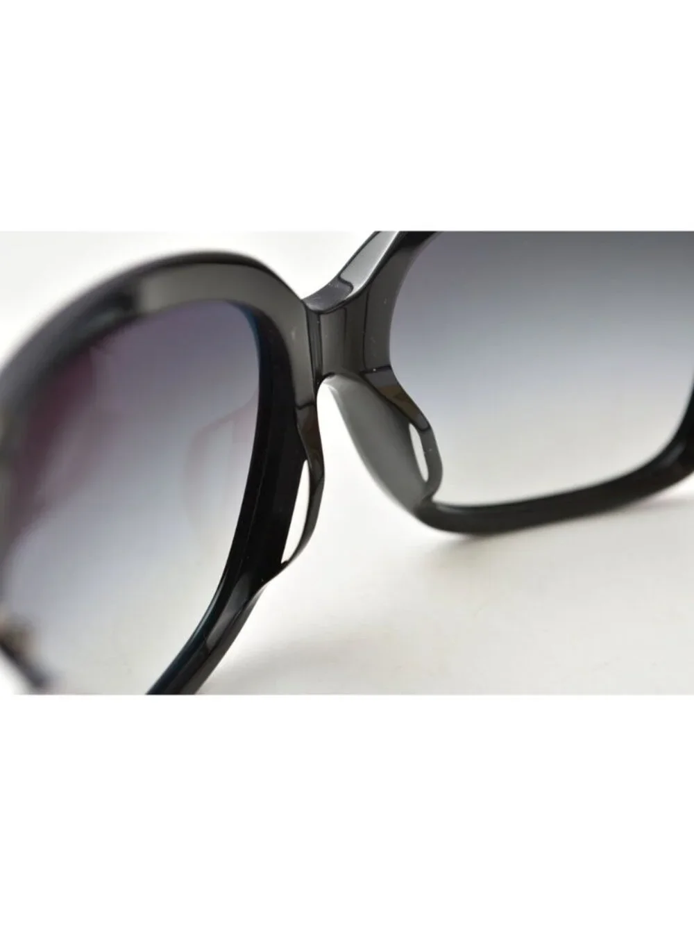 Chanel Sunglasses Eyewear CC Logo Ribbon Motif White Black Acetate